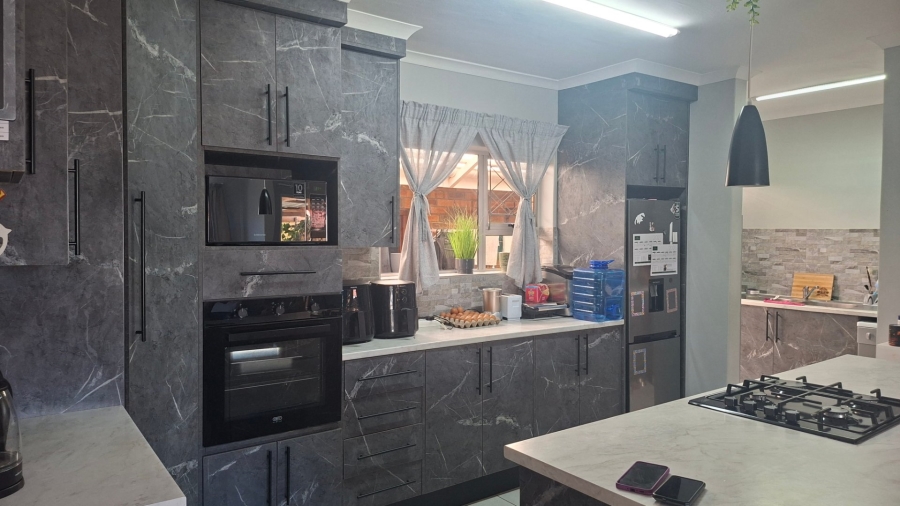 3 Bedroom Property for Sale in Gonubie Eastern Cape